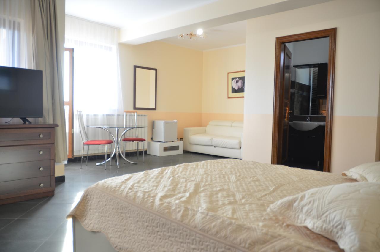 Liberty Rooms Fagaras Exterior photo