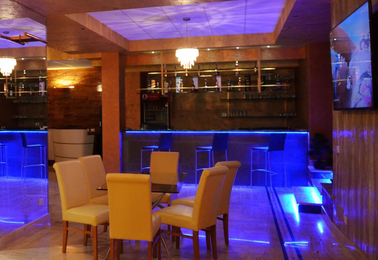Liberty Rooms Fagaras Exterior photo
