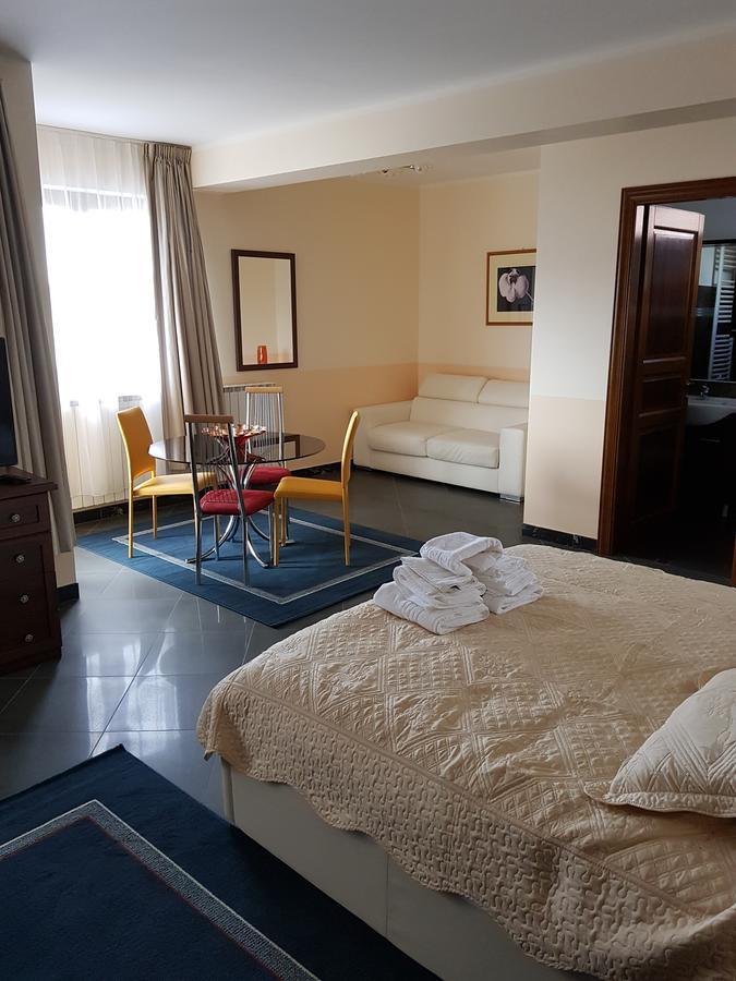 Liberty Rooms Fagaras Exterior photo