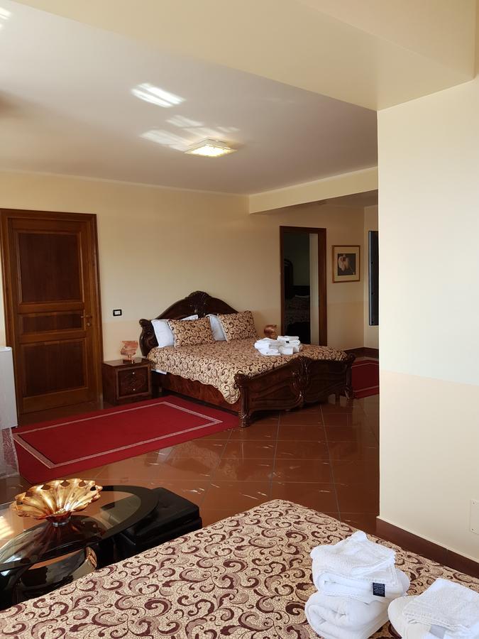 Liberty Rooms Fagaras Exterior photo
